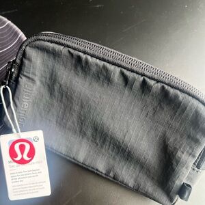 NWT mini Lululemon belt bag
